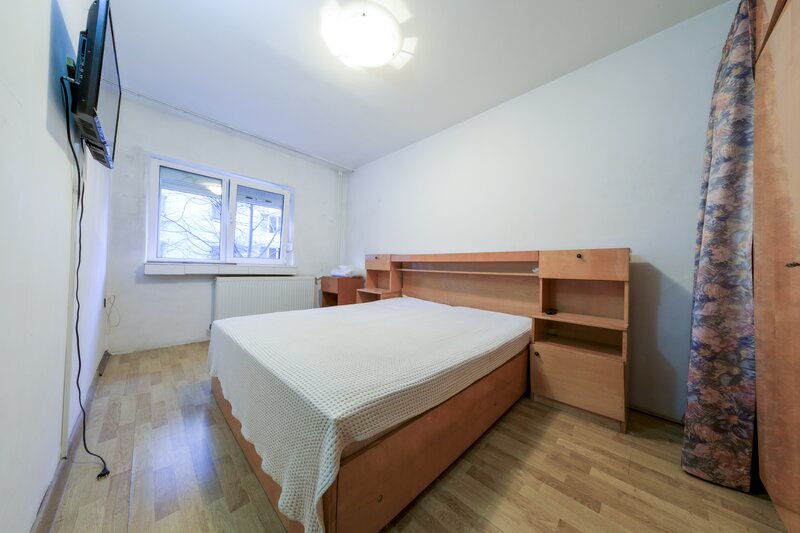 Aviatiei, Smaranda Braescu, et 1/4, dec reabilitat 7min metrou, liber