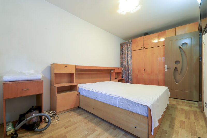 Aviatiei, Smaranda Braescu, et 1/4, dec reabilitat 7min metrou, liber